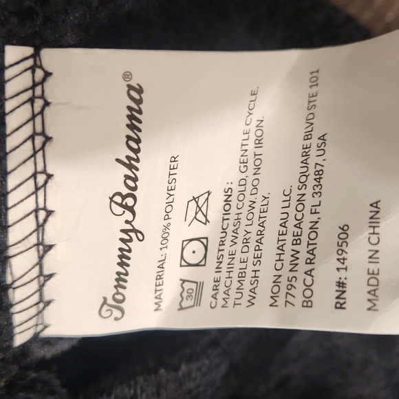 Tommy Bahama Black Plush Robe - Picture 5 of 5